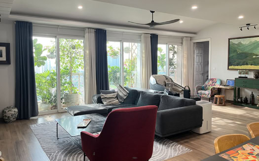 Amazing 3 bedroom apartment in E4 Ciputra