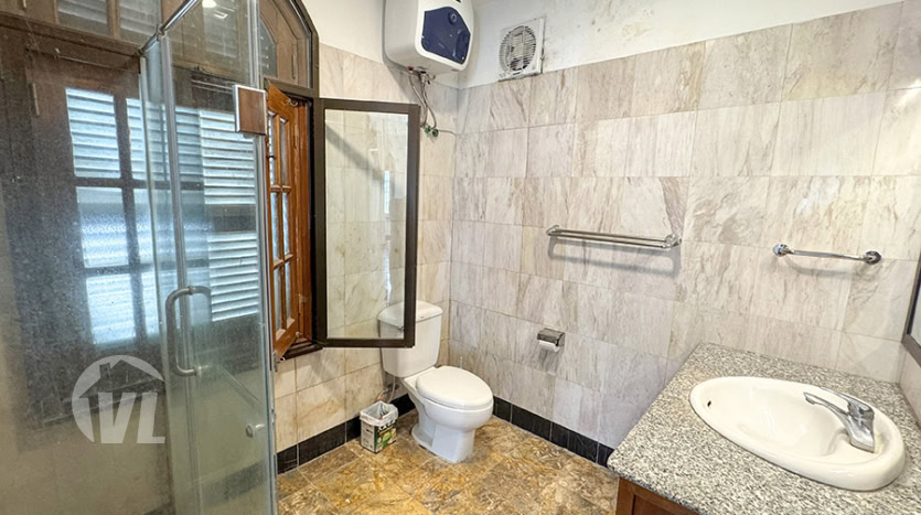 Large car access villa with garden to rent in Tay Ho