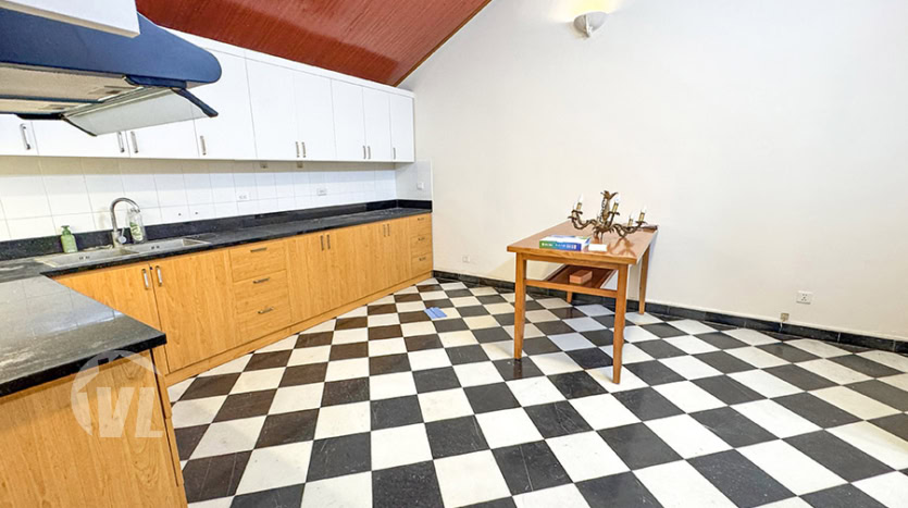 Large car access villa with garden to rent in Tay Ho