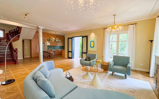 Renovated 5 bedrooms corner house to lease in Tay Ho