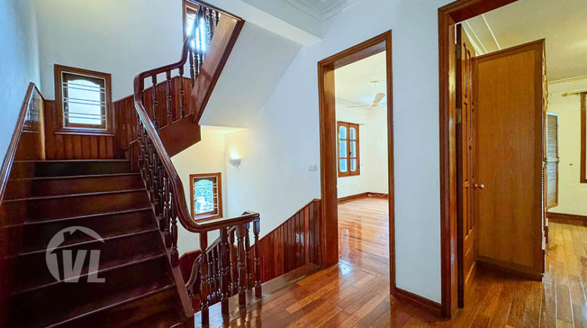 Renovated 5 bedrooms corner house to lease in Tay Ho
