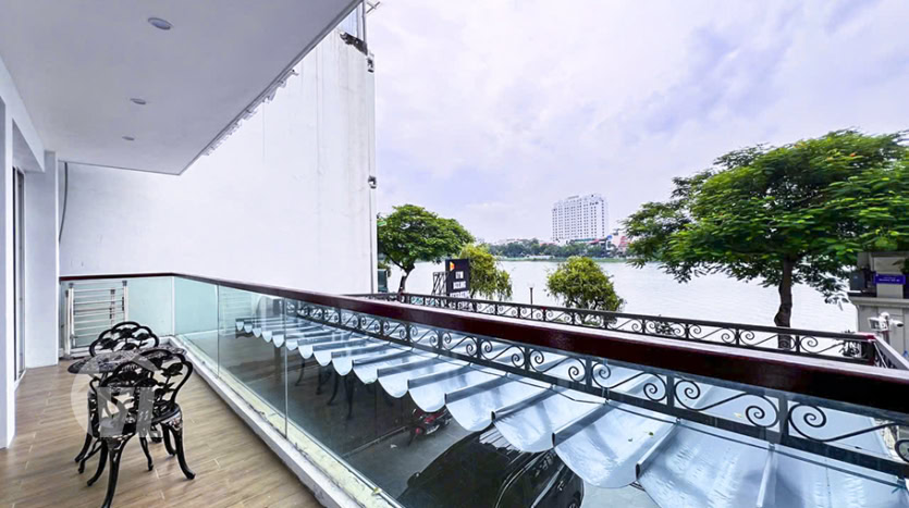 Spacious 3-Bedroom Serviced Apartment with Stunning West Lake View