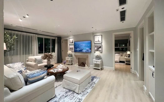 Elegant 4 Bedroom Apartment for Rent in E1 Ciputra
