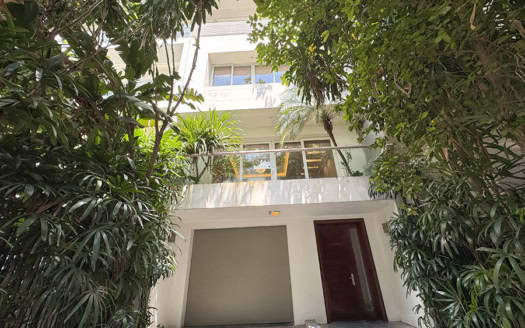 Modern Furnished 5-Bedroom Villa for Rent in Tay Ho