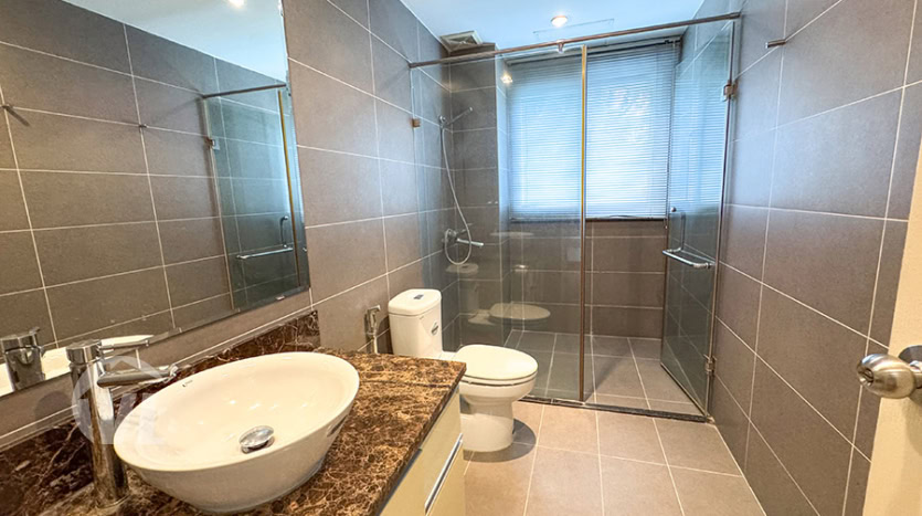 Modern Furnished 5-Bedroom Villa for Rent in Tay Ho