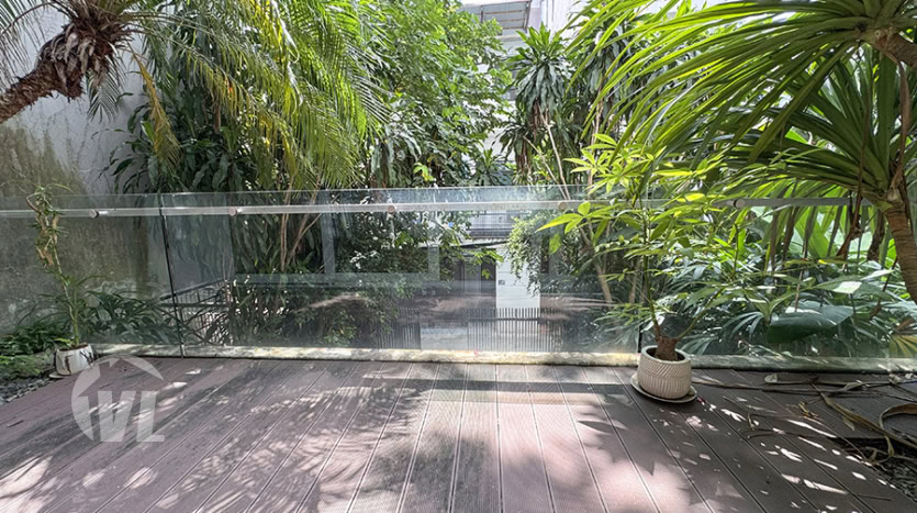 Modern Furnished 5-Bedroom Villa for Rent in Tay Ho