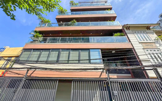 Modern villa to lease with car access and terrace in Tay Ho