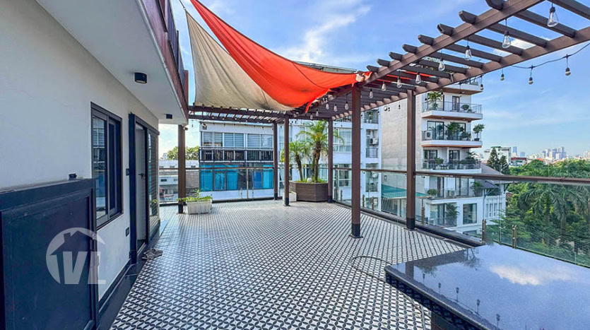 Modern villa to lease with car access and terrace in Tay Ho