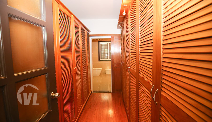 Rental 3 bedroom furnished house in Tay Ho with 500sq m garden