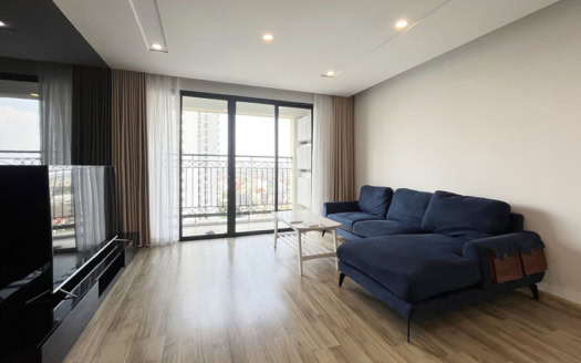 Spacious 3 bedroom apartment in Dle Roi Soleil