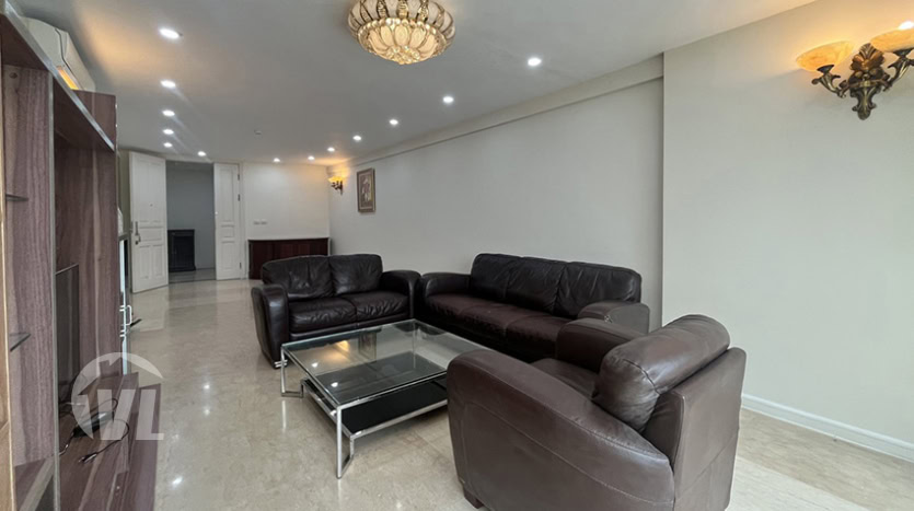 Spacious 4 bedroom apartment in Ciputra