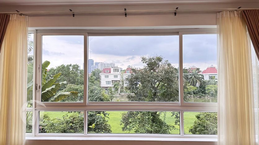 Furnished 5 bedroom house with garden to rent in Ciputra Q Block