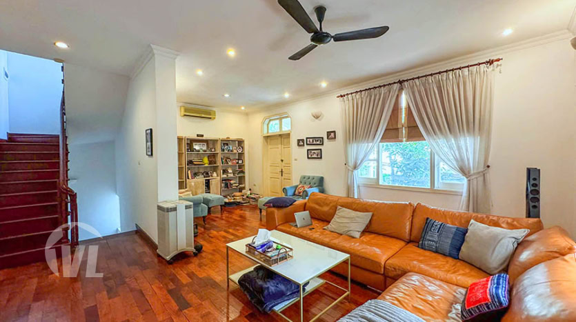 5 bedroom house with pool to rent in Tay Ho district