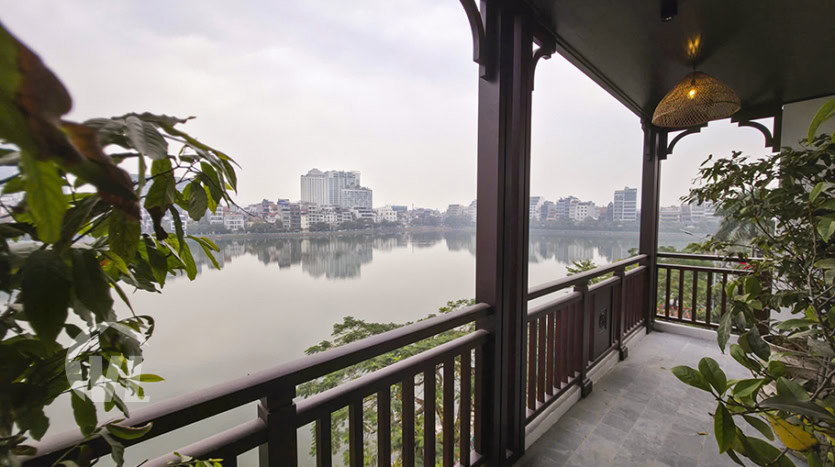 Brand new 4 bedroom apartment for rent facing the West Lake in Tay Ho