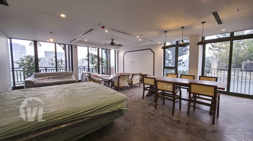 Brand new 4 bedroom apartment for rent facing the West Lake in Tay Ho
