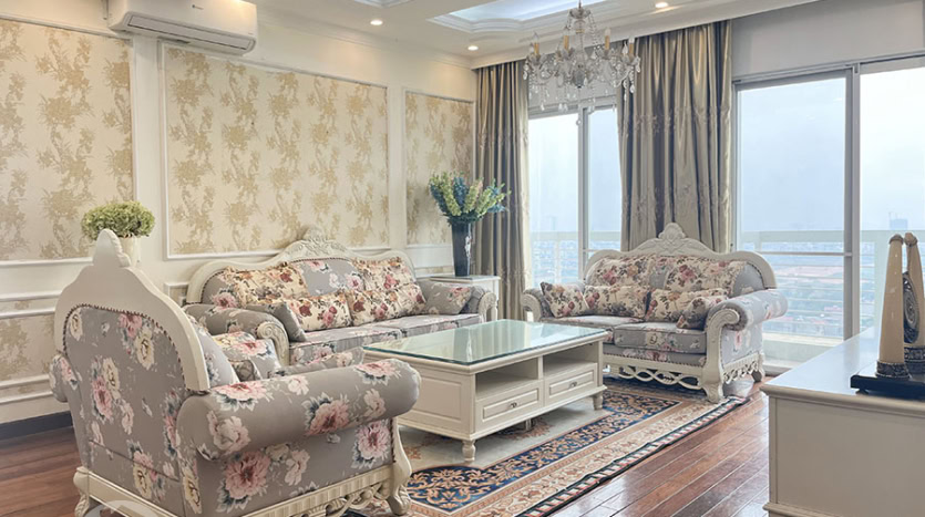 Charming 3 bedroom apartment in E4 Ciputra