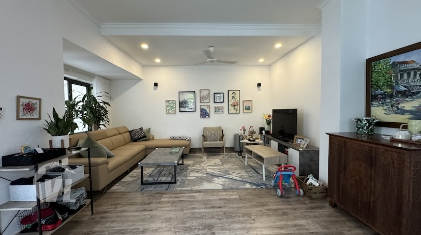 Corner house to rent in Ciputra partly furnished 5 beds 3 baths