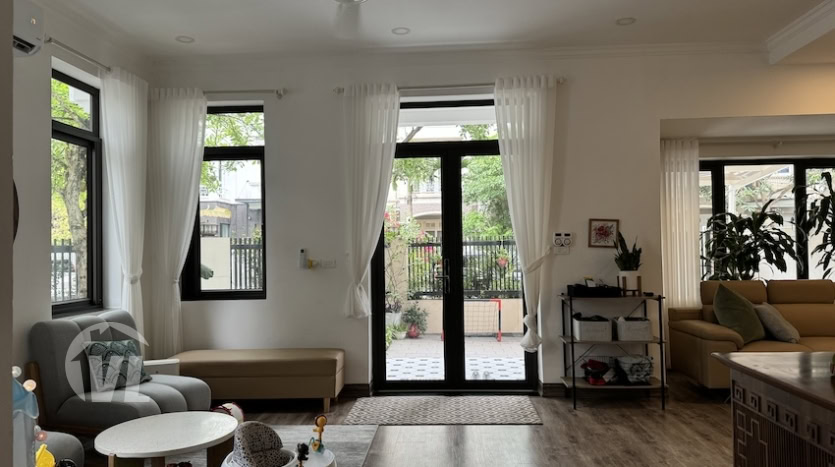 Corner house to rent in Ciputra partly furnished 5 beds 3 baths