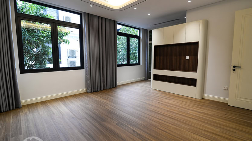 Brand-New 5-Bedroom House for Rent in Ciputra – Private Lift