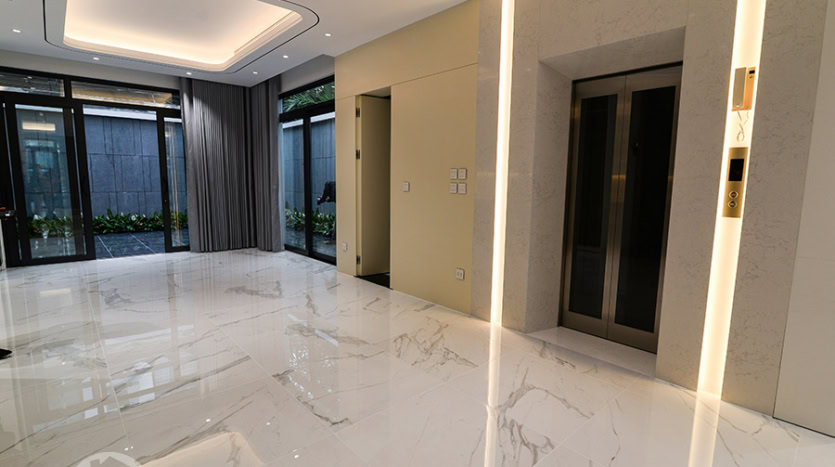 Brand-New 5-Bedroom House for Rent in Ciputra – Private Lift