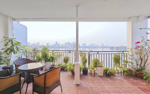 Lake view 2-bedroom apartment for rent in Quang Khanh with a terrace