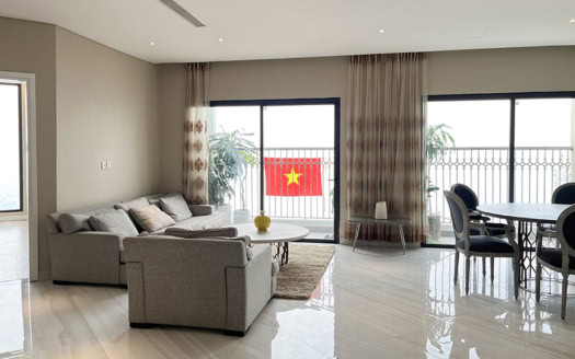 Lake view 4 bedroom apartment for rent in Eldorado tower