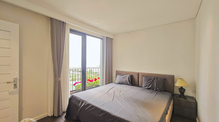 Brand new 3 beds apartment to lease in Tay Ho area