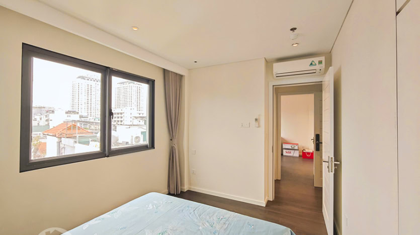 Brand new 3 beds apartment to lease in Tay Ho area