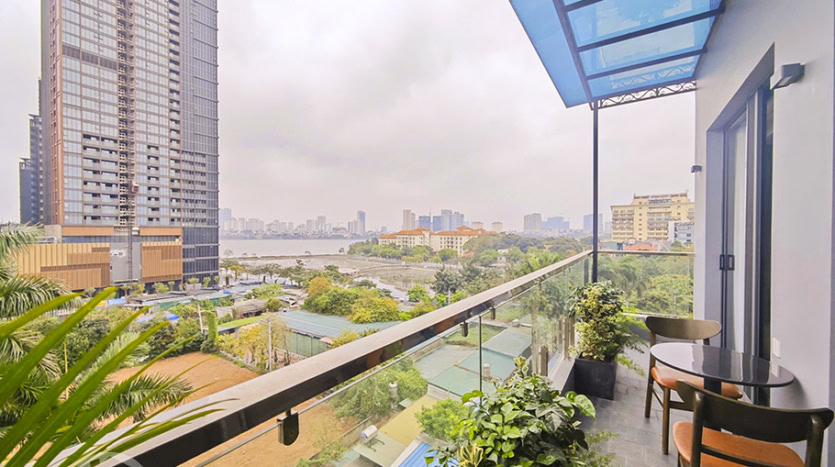 Brand new 3 beds apartment to lease in Tay Ho area