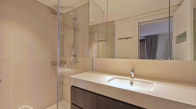 Cozy 3 bedroom rental apartment in Tay Ho neighborhood