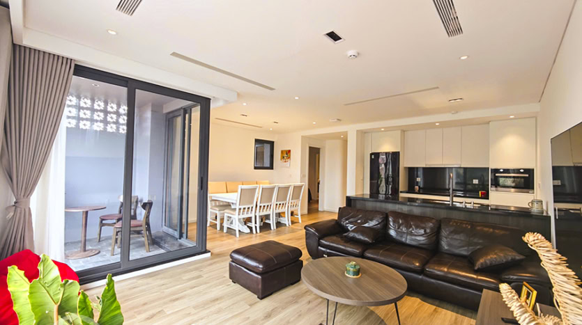 Cozy 3 bedroom rental apartment in Tay Ho neighborhood