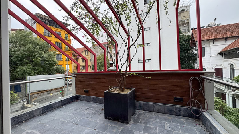 Modern 4-Bedroom Family Home for Rent in Tay Ho