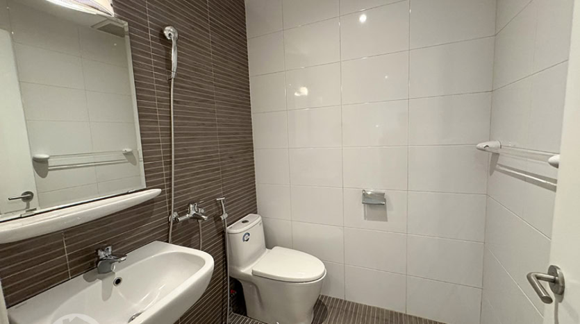 Modern 4-Bedroom Family Home for Rent in Tay Ho