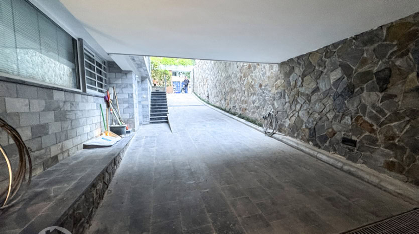 Modern 4-Bedroom Family Home for Rent in Tay Ho