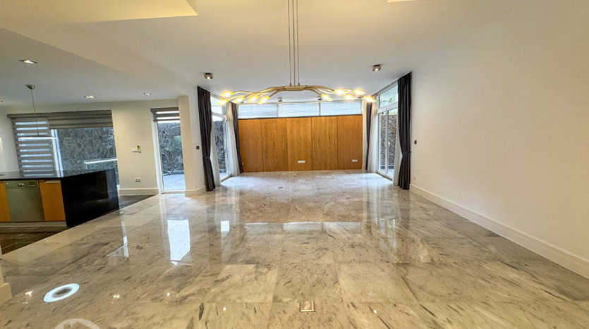 Modern 4-Bedroom Family Home for Rent in Tay Ho