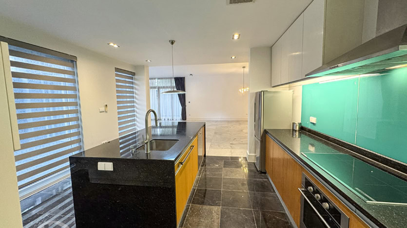 Modern 4-Bedroom Family Home for Rent in Tay Ho