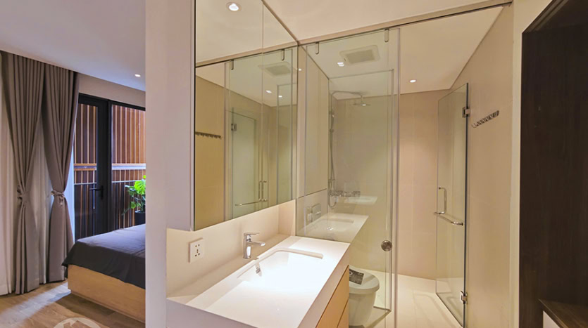New 3 beds furnished flat to rent in Tay Ho