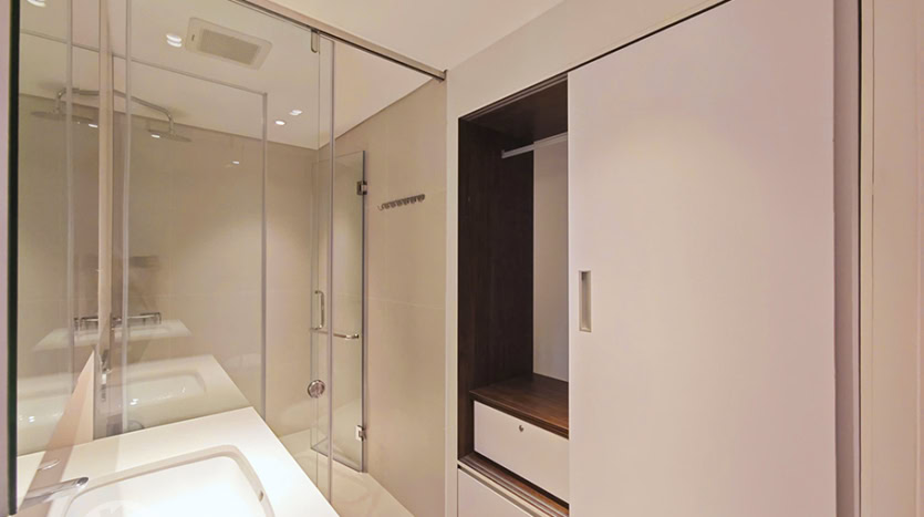 New 3 beds furnished flat to rent in Tay Ho