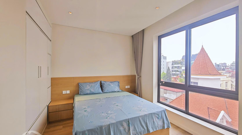 New 3 beds furnished flat to rent in Tay Ho