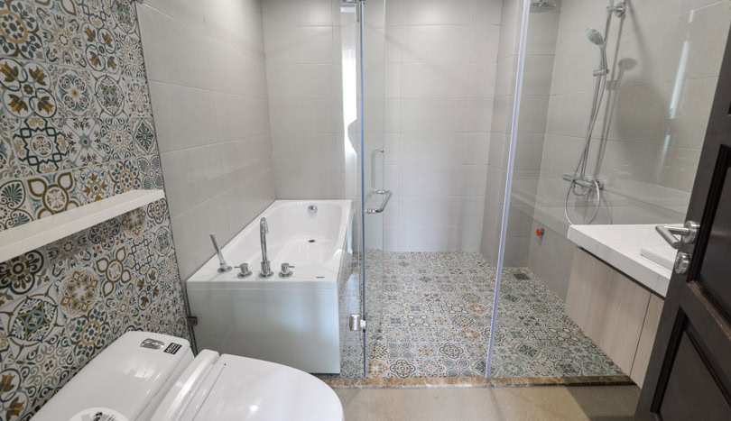 Partly Furnished House for Lease in Vinhomes Riverside