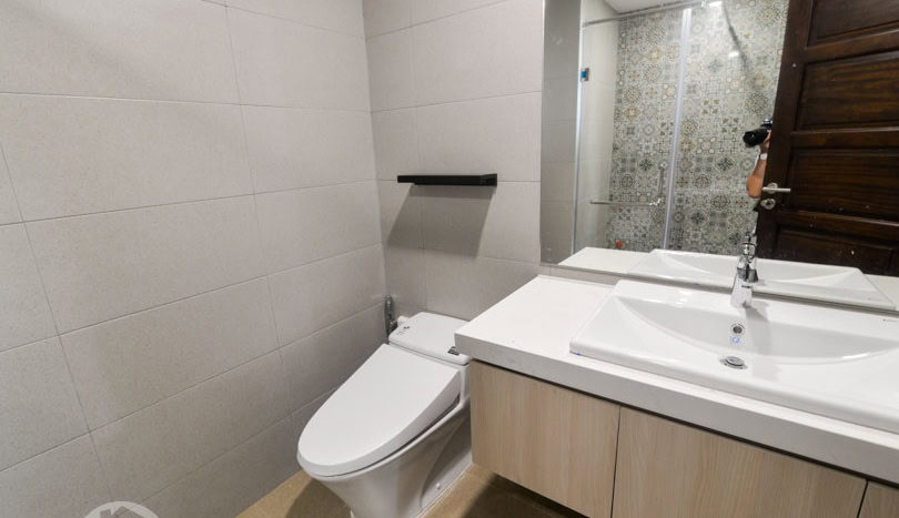 Partly Furnished House for Lease in Vinhomes Riverside