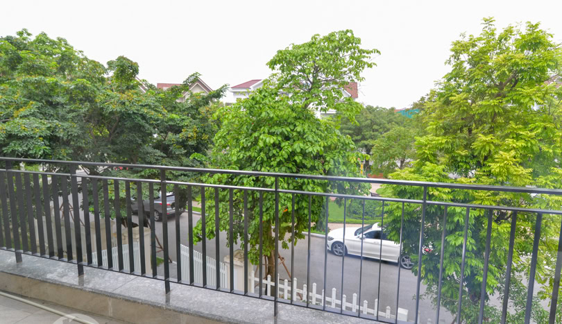 Villa with Private Garden for Rent in Vinhomes Riverside