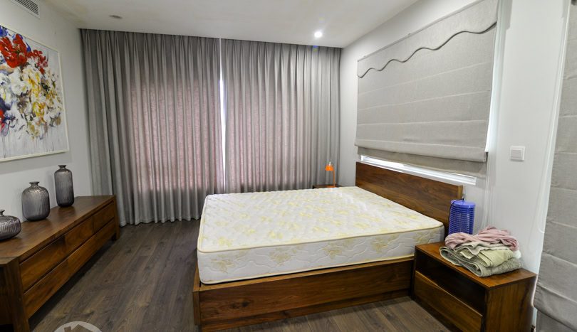 Villa with Private Garden for Rent in Vinhomes Riverside