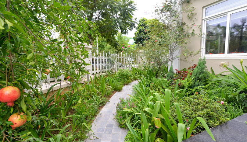 Villa with Private Garden for Rent in Vinhomes Riverside