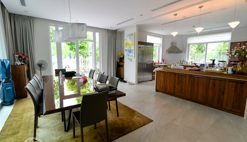 Villa with Private Garden for Rent in Vinhomes Riverside
