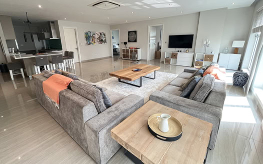 Charming and spacious 154sqm at L345 Ciputra for rent