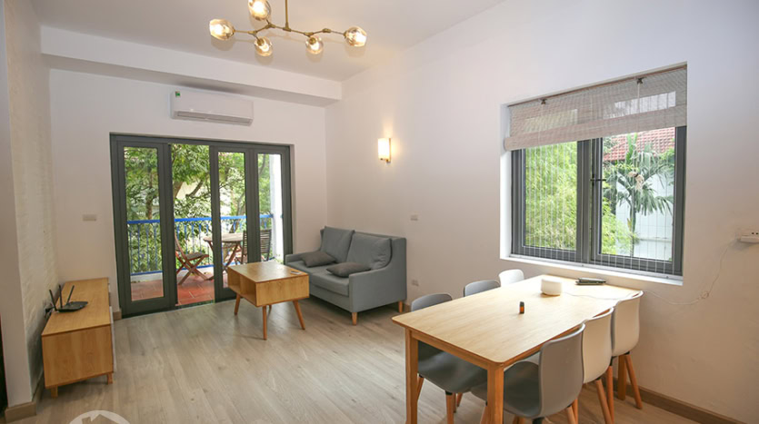 3 beds flat to rent close to LFAY in Long Bien