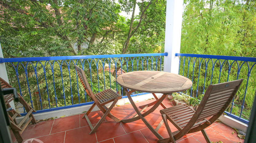 3 beds flat to rent close to LFAY in Long Bien