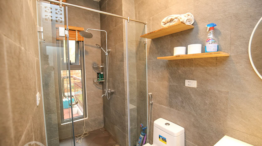 3 beds flat to rent close to LFAY in Long Bien