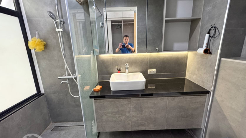 Fully Furnished House for Lease in Bac Cau, Long Bien